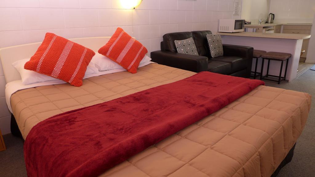 Midway Motel Роторуа Экстерьер фото